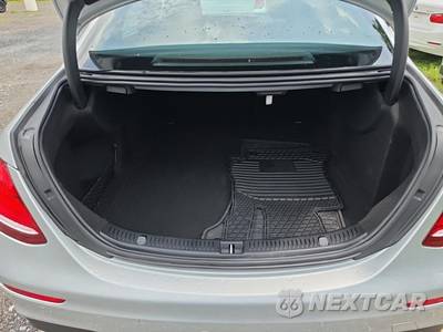 2020 Mercedes-Benz E 350 4MATIC Sedan - zdjęcie 19 z 21 - miniatura