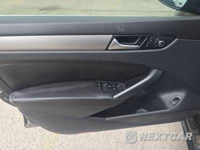 2015 Volkswagen Passat 1.8T Limited Edition - zdjęcie 9 z 42 - miniatura