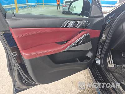 2022 BMW X6 Sports Activity Coupe M50i - zdjęcie 9 z 28 - miniatura