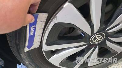 2017 Toyota Prius Prime Premium - zdjęcie 28 z 34 - miniatura