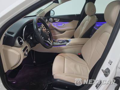 2021 Mercedes-Benz C 300 4MATIC Sedan - zdjęcie 7 z 22 - miniatura