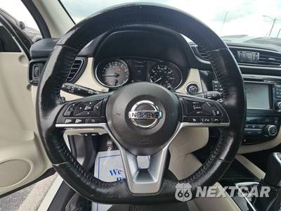 2017 Nissan Rogue Sport SL - zdjęcie 10 z 22 - miniatura
