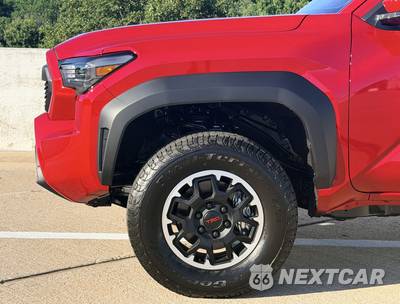 2026 Toyota Tacoma TRD Off-Road Crew Cab Medium Bed - zdjęcie 13 z 40 - miniatura