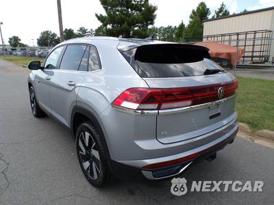 2025 Volkswagen Atlas Cross Sport 2.0T SE w/Technology - zdjęcie 8 z 27 - miniatura