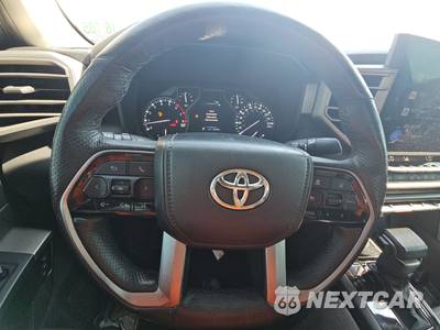 2023 Toyota Tundra Limited Crew Cab Short Bed - zdjęcie 10 z 33 - miniatura