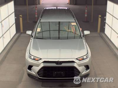 2025 Toyota Grand Highlander XLE - zdjęcie 2 z 33 - miniatura