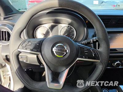 2020 Nissan Kicks S - zdjęcie 10 z 20 - miniatura