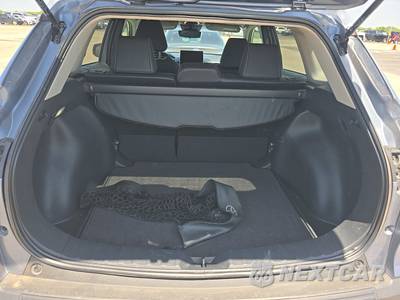 2026 Toyota Corolla Cross XLE - zdjęcie 17 z 19 - miniatura