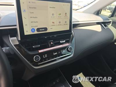 2026 Toyota Corolla Cross XLE - zdjęcie 11 z 19 - miniatura