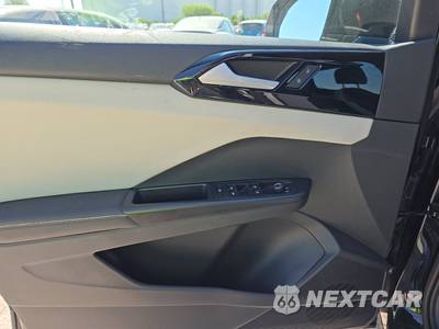 2025 Volkswagen Taos S - zdjęcie 9 z 17 - miniatura