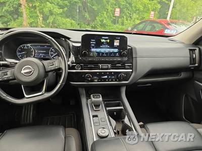2023 Nissan Pathfinder SL - zdjęcie 12 z 32 - miniatura
