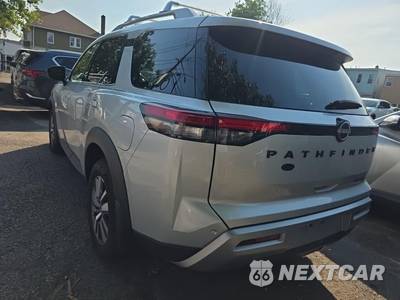 2024 Nissan Pathfinder SL - zdjęcie 7 z 25 - miniatura