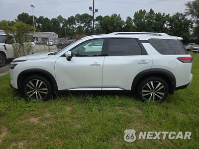 2025 Nissan Pathfinder Platinum - zdjęcie 8 z 26 - miniatura