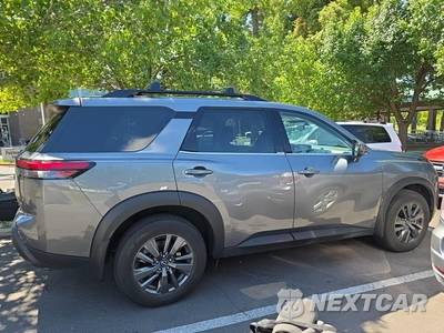 2024 Nissan Pathfinder SV - zdjęcie 4 z 22 - miniatura
