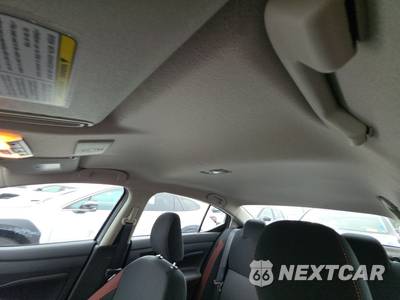 2025 Nissan Versa SR - zdjęcie 17 z 26 - miniatura