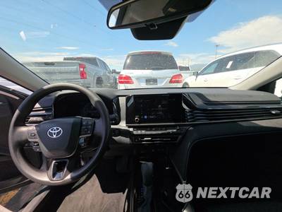 2026 Toyota Camry LE - zdjęcie 11 z 27 - miniatura