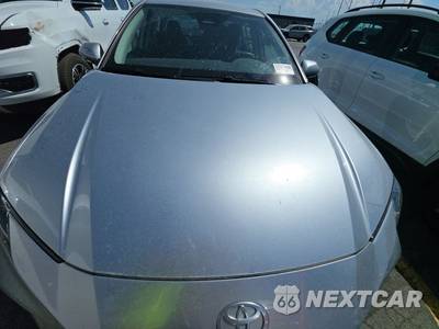 2026 Toyota Camry LE - zdjęcie 2 z 27 - miniatura