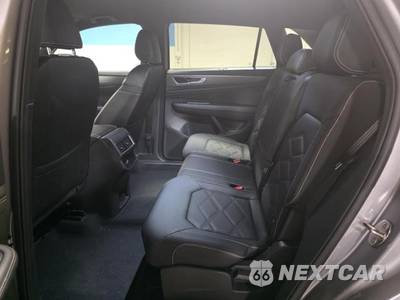 2025 Volkswagen Atlas Cross Sport 2.0T SE w/Technology - zdjęcie 18 z 25 - miniatura