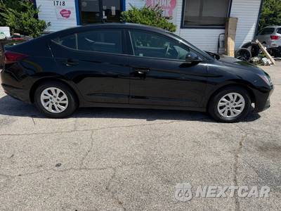 2020 Hyundai Elantra SE Sedan - zdjęcie 4 z 14 - miniatura