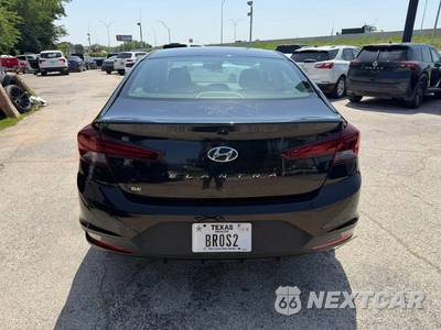 2020 Hyundai Elantra SE Sedan - zdjęcie 6 z 14 - miniatura