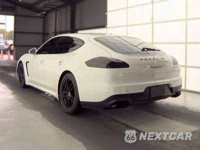 2016 Porsche Panamera 4 Edition - zdjęcie 6 z 23 - miniatura