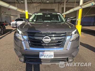 2022 Nissan Pathfinder SV - zdjęcie 2 z 31 - miniatura