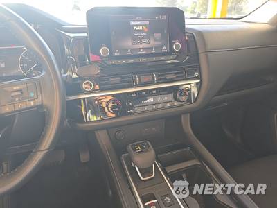 2022 Nissan Pathfinder SV - zdjęcie 11 z 31 - miniatura