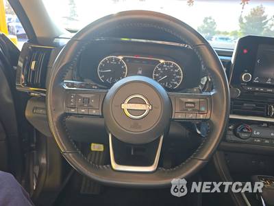 2022 Nissan Pathfinder SV - zdjęcie 10 z 31 - miniatura