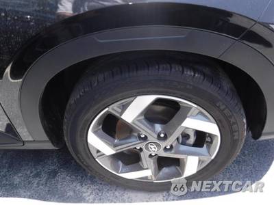 2025 Hyundai Venue SEL - zdjęcie 15 z 23 - miniatura