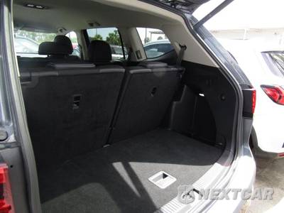 2025 Volkswagen Atlas 2.0T SE w/Technology - zdjęcie 17 z 29 - miniatura
