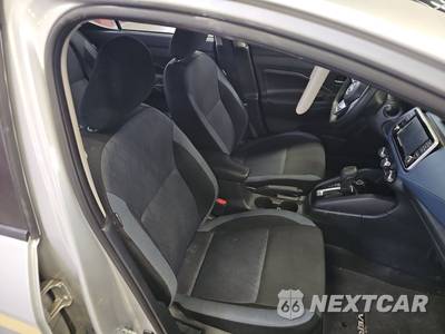 2025 Nissan Versa SV - zdjęcie 8 z 29 - miniatura