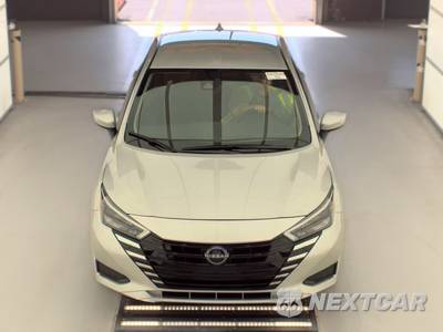 2025 Nissan Versa SV - zdjęcie 2 z 29 - miniatura