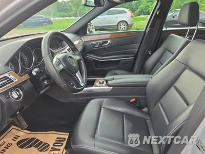 2016 Mercedes-Benz E 350 Luxury 4MATIC Sedan - zdjęcie 13 z 21 - miniatura