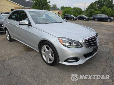 2016 Mercedes-Benz E 350 Luxury 4MATIC Sedan - zdjęcie 3 z 21 - miniatura