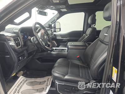 2025 Ford Super Duty F-250 Platinum Crew Cab Medium Bed - zdjęcie 7 z 20 - miniatura