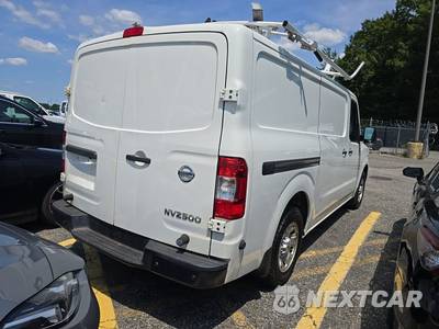 2021 Nissan NV2500 HD Cargo SV Standard Roof 146.1" WB - zdjęcie 4 z 27 - miniatura