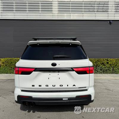 2026 Toyota Sequoia TRD Pro - zdjęcie 5 z 10 - miniatura