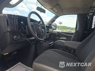 2025 GMC Savana 2500 Cargo Van 1WT 135.0" WB - zdjęcie 7 z 23 - miniatura