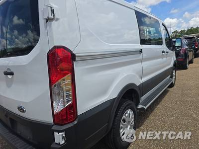 2025 Ford Transit 250 Cargo Van Low Roof 130.0" WB - zdjęcie 4 z 22 - miniatura