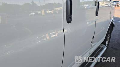 2025 GMC Savana 2500 Cargo Van 1WT 135.0" WB - zdjęcie 24 z 32 - miniatura
