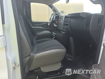 2025 GMC Savana 2500 Cargo Van 1WT 135.0" WB - zdjęcie 8 z 32 - miniatura