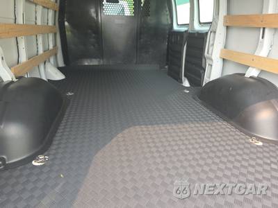 2025 GMC Savana 2500 Cargo Van 1WT 135.0" WB - zdjęcie 15 z 32 - miniatura