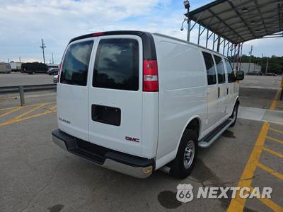 2025 GMC Savana 2500 Cargo Van 1WT 135.0" WB - zdjęcie 4 z 21 - miniatura