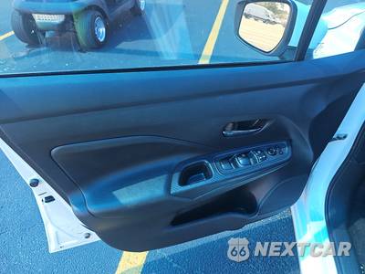 2023 Nissan Versa SV - zdjęcie 9 z 25 - miniatura