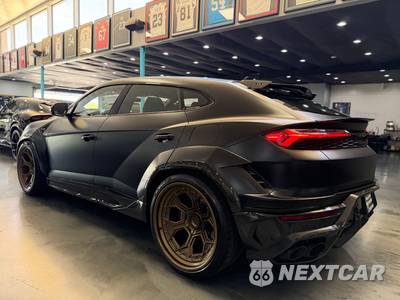 2025 Lamborghini Urus SE - zdjęcie 11 z 19 - miniatura