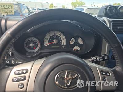2011 Toyota FJ Cruiser w/Rear Doors - zdjęcie 12 z 25 - miniatura
