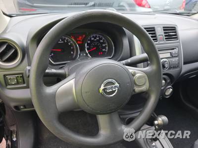 2013 Nissan Versa 1.6 SV - zdjęcie 10 z 37 - miniatura