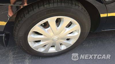 2013 Nissan Versa 1.6 SV - zdjęcie 26 z 37 - miniatura