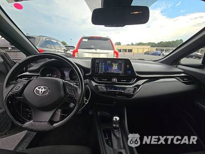 2018 Toyota C-HR XLE - zdjęcie 11 z 35 - miniatura