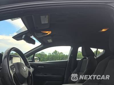 2018 Toyota C-HR XLE - zdjęcie 18 z 35 - miniatura